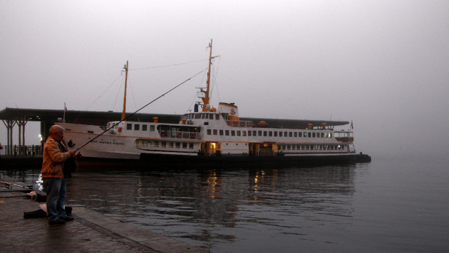 İstanbul güne sisle uyandı